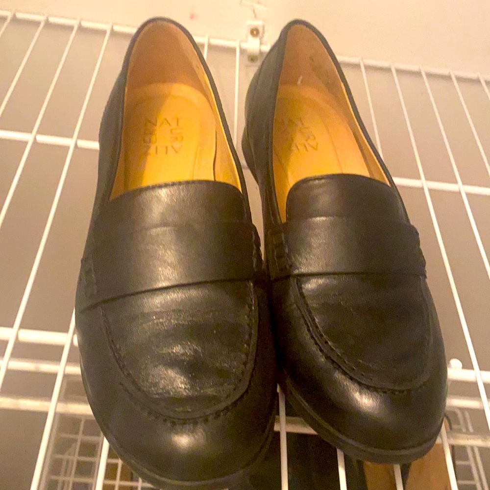 Naturalize shoes size 8M extremely comfortable!
